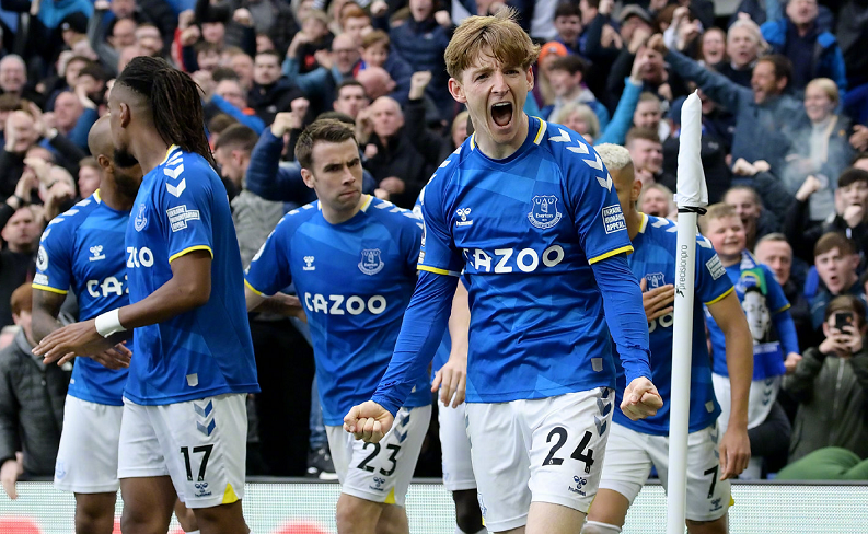 步行者vs国王前瞻：两队攻防质量均不高，临场发挥定走向（步行者对阵国王前瞻：攻防水准皆一般，临场状态或成胜负手）