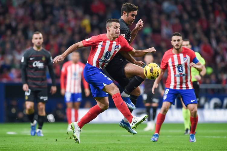 卡洛斯-奥古斯托：我还需要提高，这样才能为国家队做好准备（卡洛斯-奥古斯托：我必须不断提升，才能为国家队充分准备）