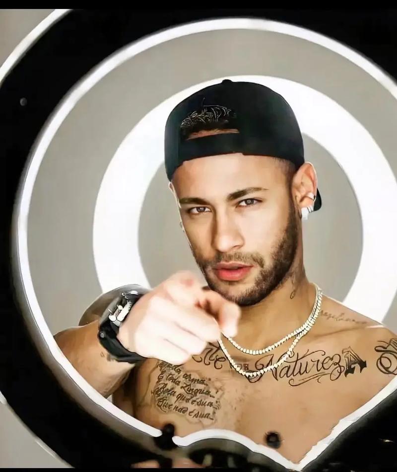 日职联战报：江坂任、卢考破门，冈山绿雉2-1战胜清水心跳（J联赛战报：江坂任与卢考建功，冈山绿雉2-1力克清水心跳）