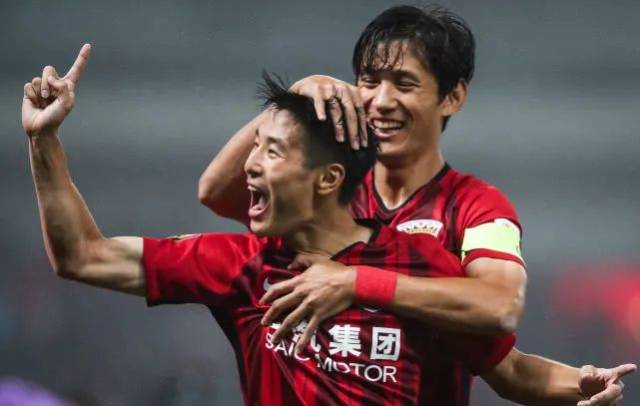 没能延续！麦克布莱德&克拉克森合计12中1仅拿4分（手感冰冷！麦克布莱德与克拉克森12投仅1中合得4分）