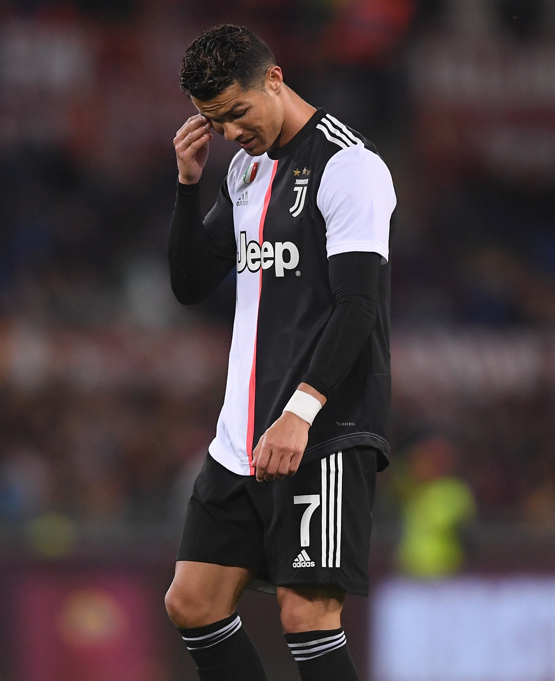 巴萨重返荣耀之地：对阵皇家贝蒂斯的关键战役（荣光再现：巴萨与皇家贝蒂斯的关键对决）