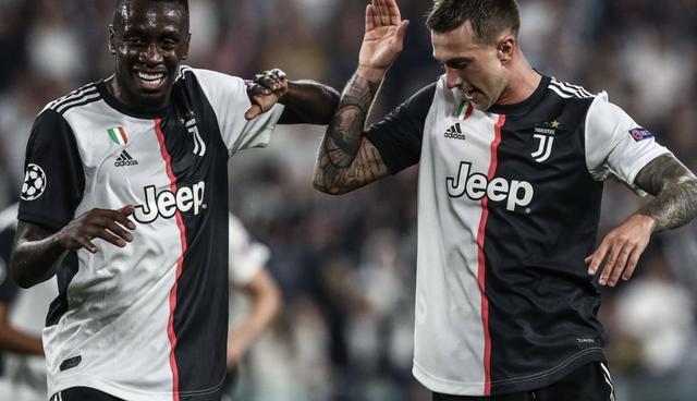 意媒：拜仁天才边锋利契纳或离队，尤文和米兰等队有意争夺（意媒：拜仁天才翼锋利契纳或将离队，尤文、米兰等豪门竞逐）