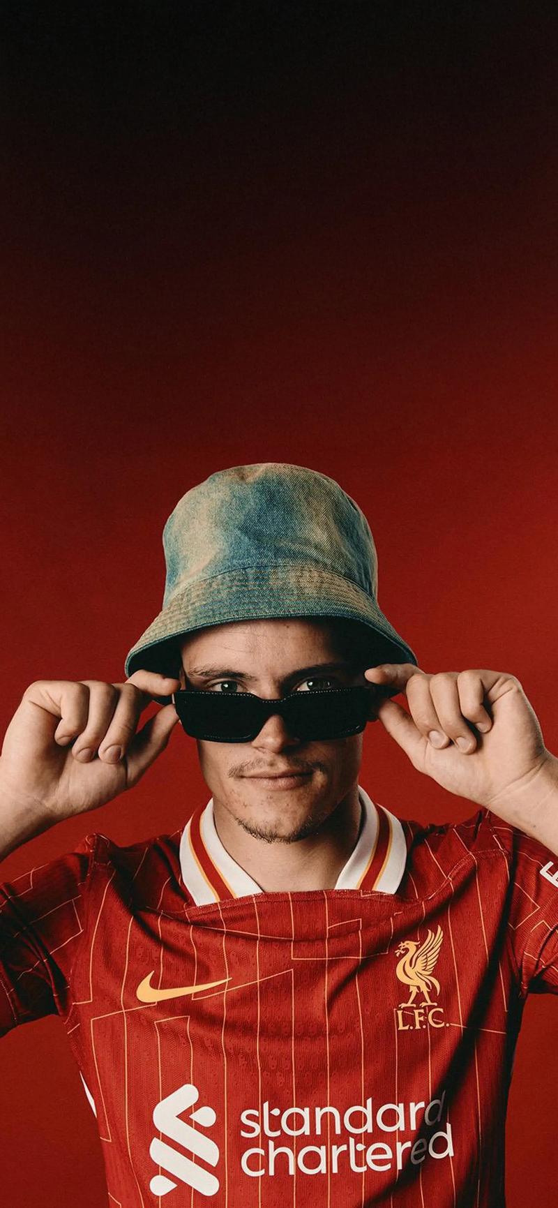 致敬若塔，利物浦旧将米尔纳新赛季改穿布莱顿20号球衣（为致敬若塔，米尔纳新赛季改穿布莱顿20号战袍）